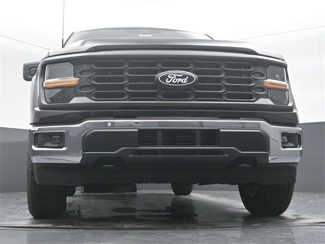 new 2025 Ford F-150 car, priced at $41,389