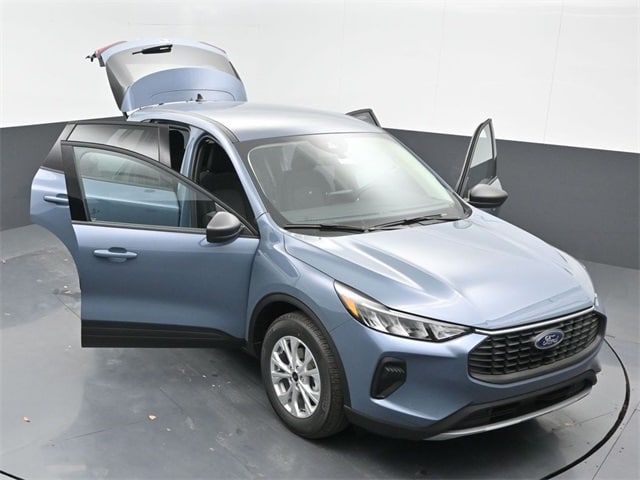 new 2025 Ford Escape car, priced at $30,140