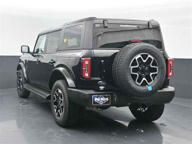 new 2025 Ford Bronco car, priced at $48,225