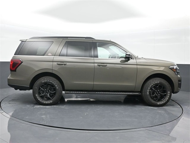 new 2024 Ford Expedition car, priced at $71,515