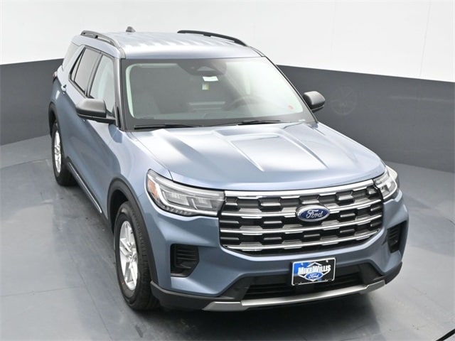 new 2025 Ford Explorer car, priced at $38,345