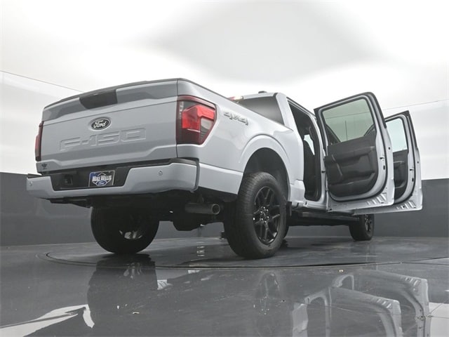 new 2025 Ford F-150 car, priced at $51,921