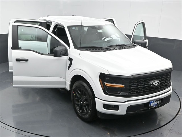 new 2025 Ford F-150 car, priced at $49,365