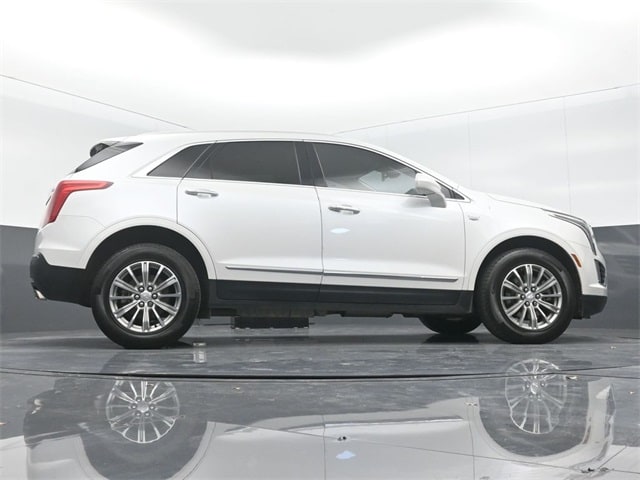 used 2019 Cadillac XT5 car, priced at $15,227