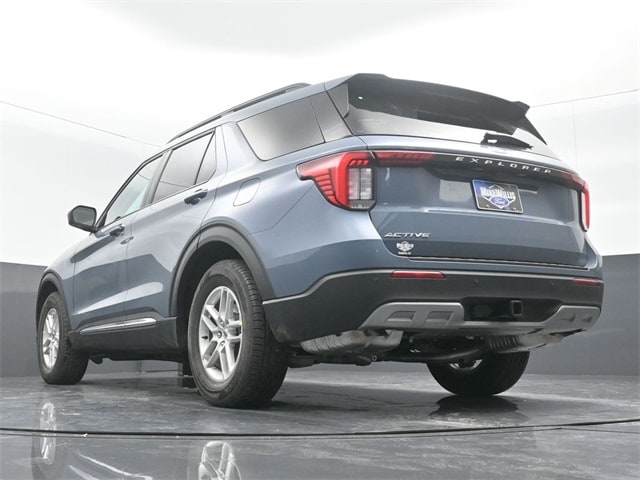 new 2025 Ford Explorer car, priced at $41,805