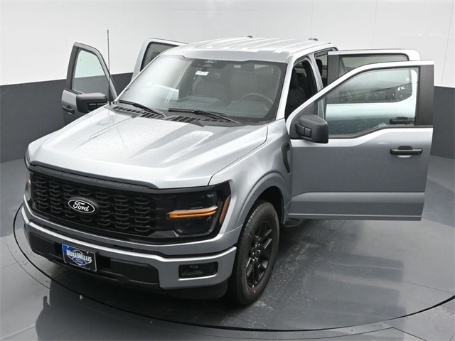 new 2025 Ford F-150 car, priced at $49,365