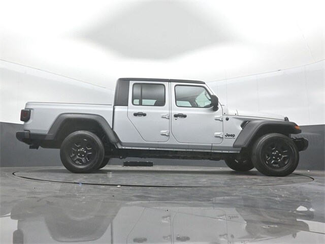 used 2023 Jeep Gladiator car, priced at $32,789