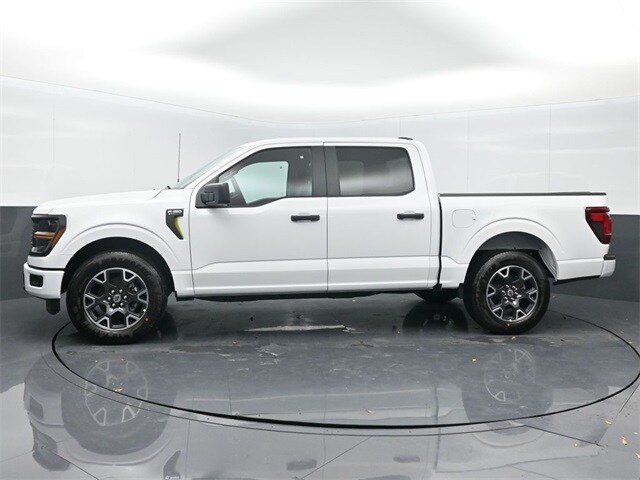 new 2024 Ford F-150 car, priced at $40,670