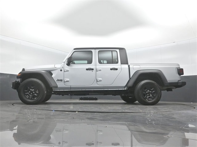 used 2023 Jeep Gladiator car, priced at $32,789