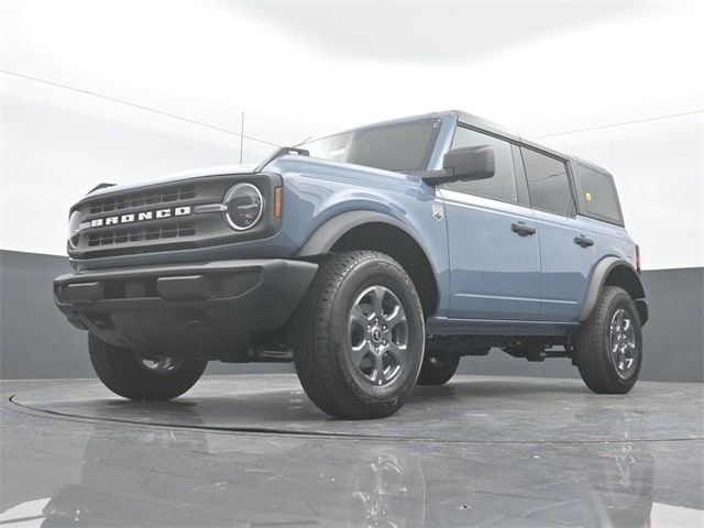 new 2025 Ford Bronco car, priced at $45,095