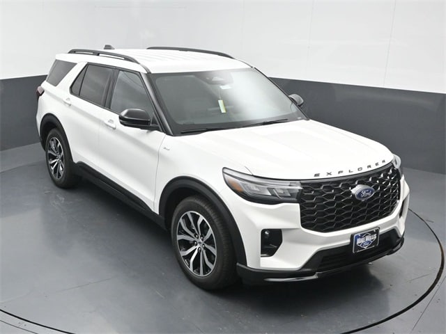 new 2025 Ford Explorer car, priced at $42,885