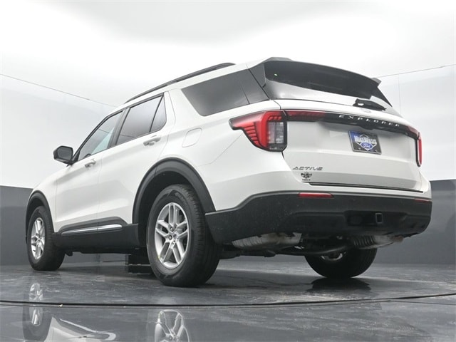 new 2025 Ford Explorer car, priced at $40,245