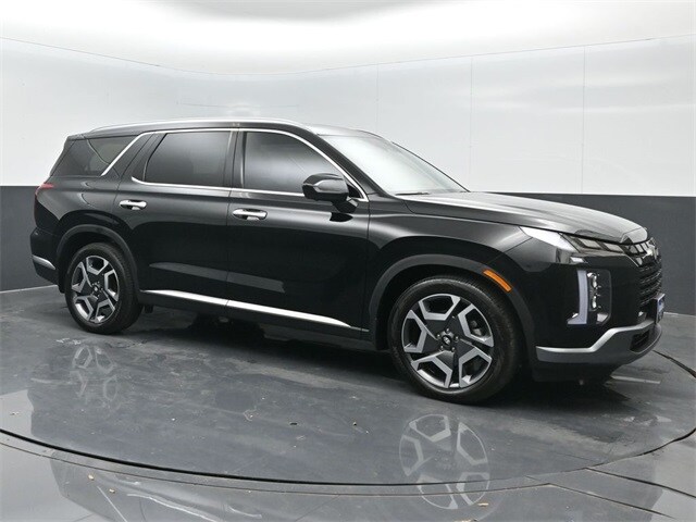 used 2024 Hyundai Palisade car, priced at $42,856