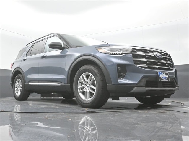 new 2025 Ford Explorer car, priced at $42,205