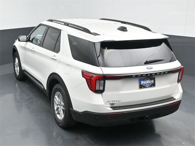 new 2025 Ford Explorer car, priced at $40,245