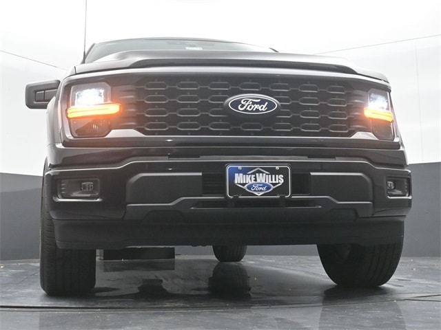 new 2025 Ford F-150 car, priced at $44,333