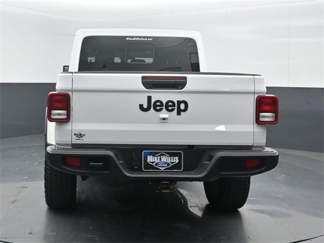 used 2024 Jeep Gladiator car, priced at $37,988