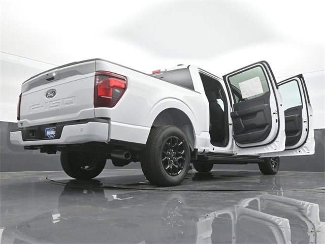 new 2024 Ford F-150 car, priced at $52,595