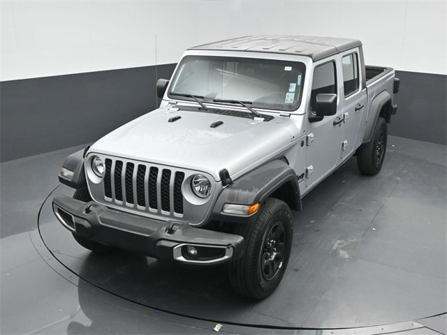 used 2023 Jeep Gladiator car, priced at $32,789