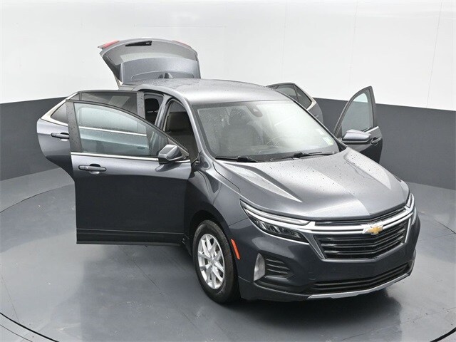 used 2022 Chevrolet Equinox car, priced at $18,417