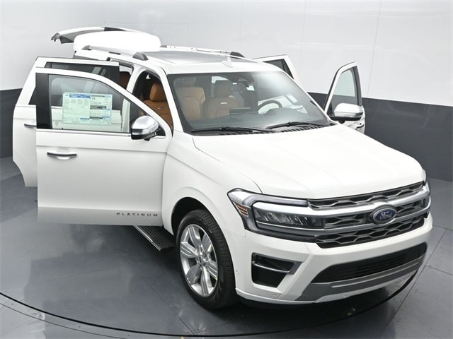 new 2024 Ford Expedition car, priced at $83,535