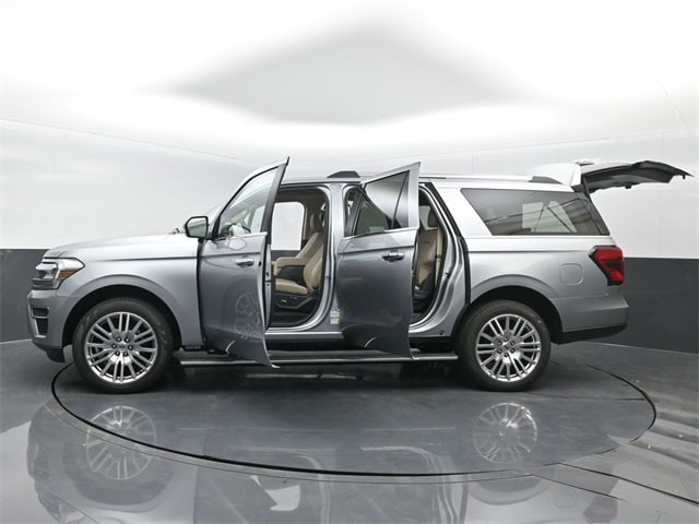 new 2024 Ford Expedition car, priced at $64,400