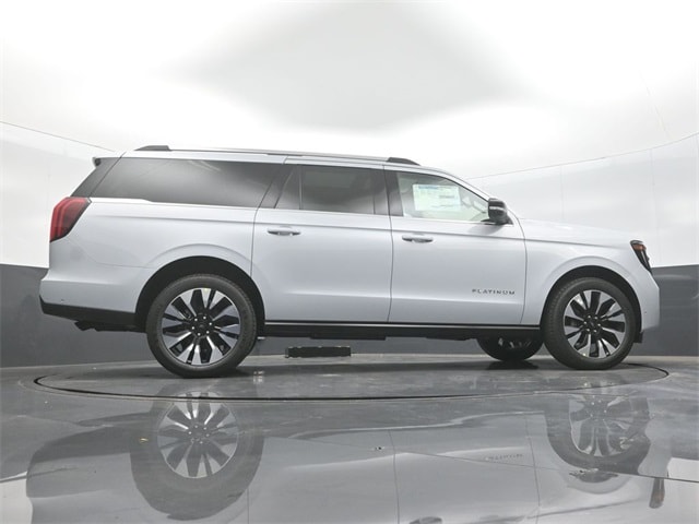 new 2025 Ford Expedition car, priced at $82,435