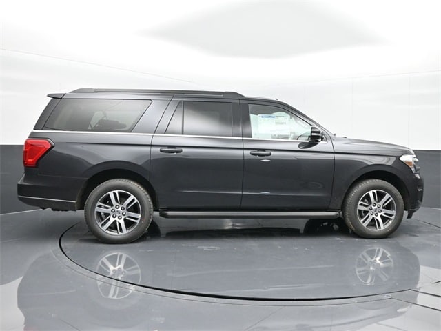 new 2024 Ford Expedition car, priced at $62,000