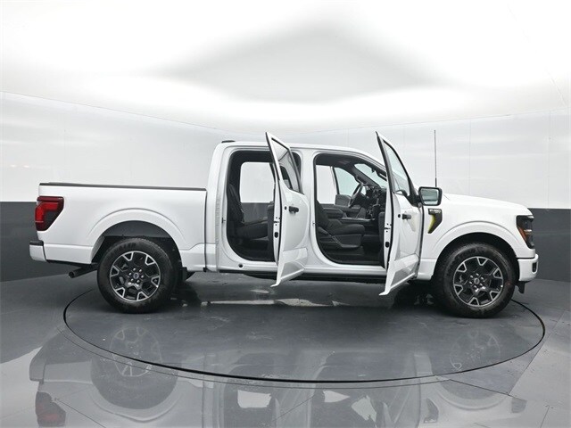 new 2025 Ford F-150 car, priced at $42,130