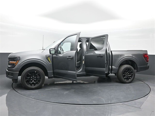 new 2025 Ford F-150 car, priced at $41,751