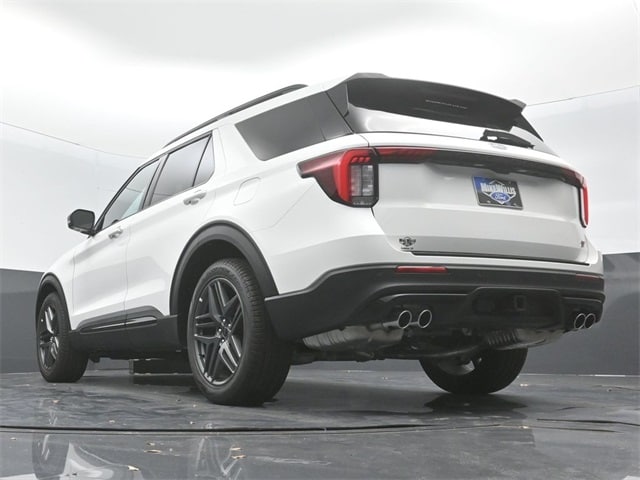 new 2025 Ford Explorer car, priced at $58,090