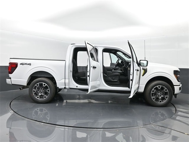 new 2024 Ford F-150 car, priced at $52,470