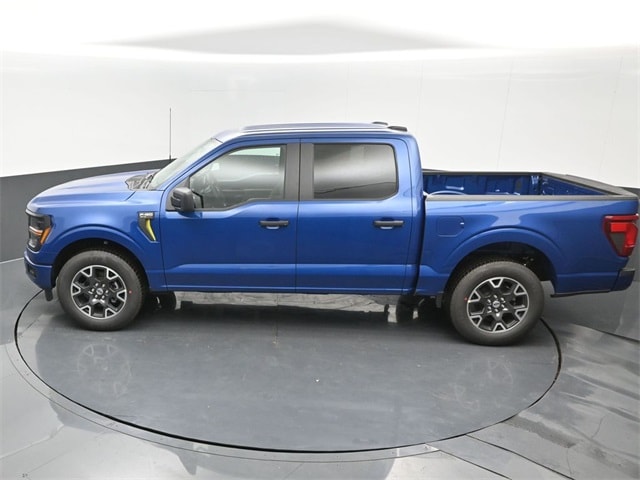 new 2024 Ford F-150 car, priced at $43,026