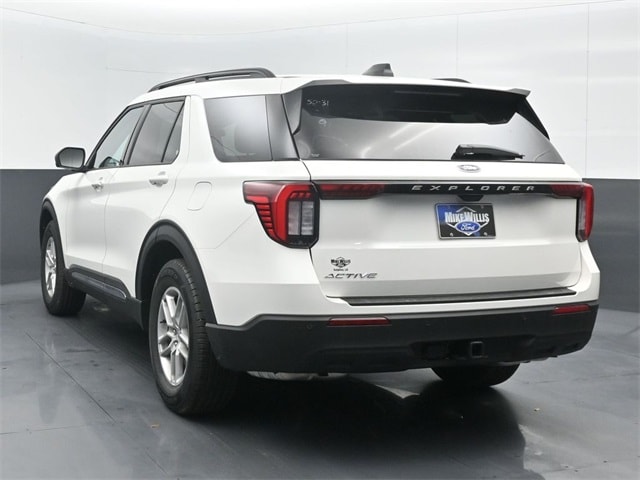 new 2025 Ford Explorer car, priced at $40,245