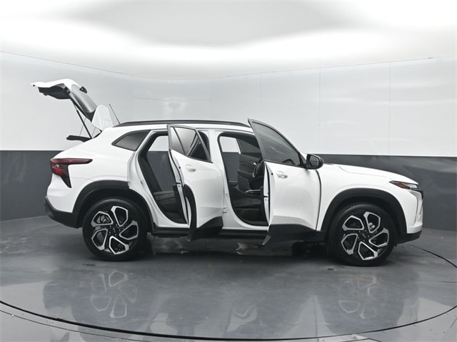 used 2025 Chevrolet Trax car, priced at $24,182