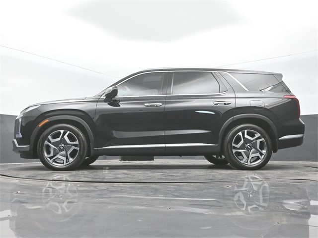 used 2024 Hyundai Palisade car, priced at $42,856