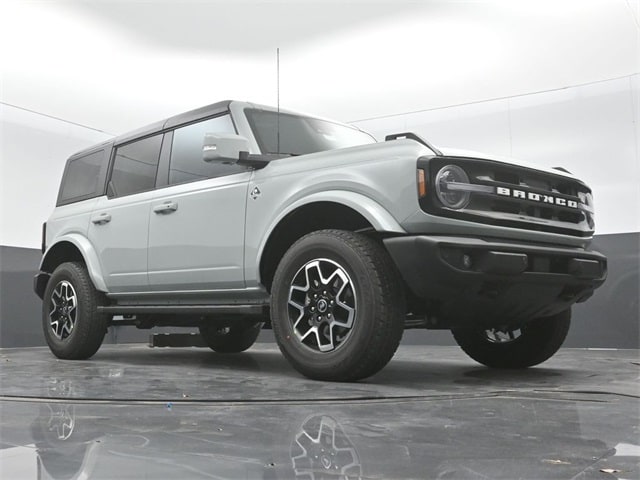 new 2024 Ford Bronco car, priced at $51,755