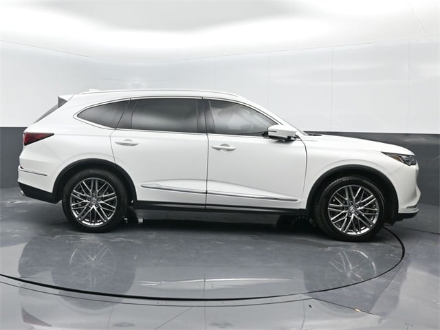 used 2022 Acura MDX car, priced at $39,436