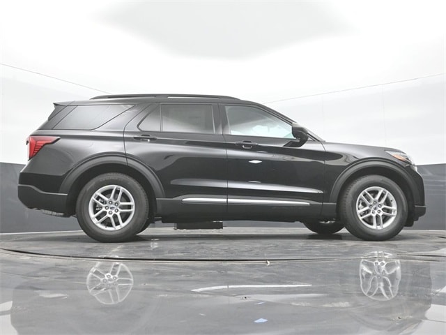 new 2025 Ford Explorer car, priced at $41,210