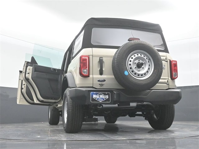 new 2025 Ford Bronco car, priced at $41,280