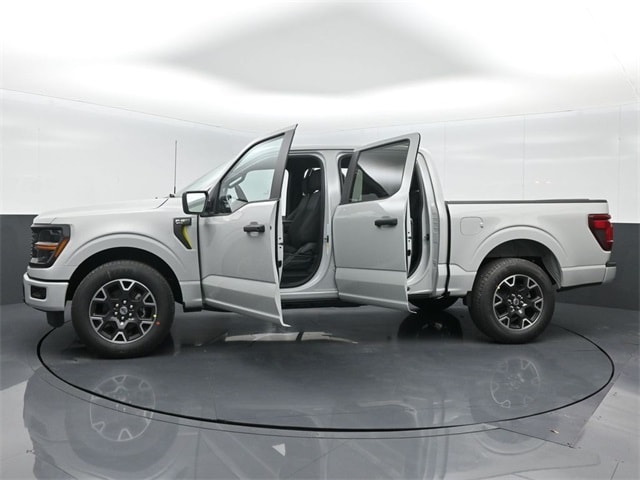 new 2024 Ford F-150 car, priced at $44,996