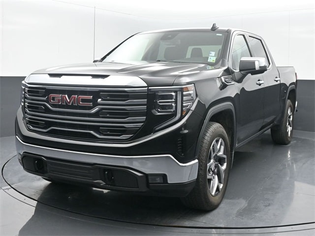 used 2022 GMC Sierra 1500 car, priced at $40,626