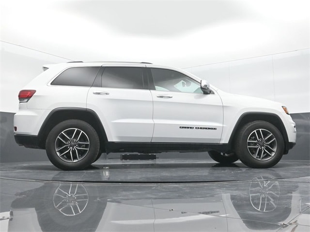 used 2020 Jeep Grand Cherokee car, priced at $21,813