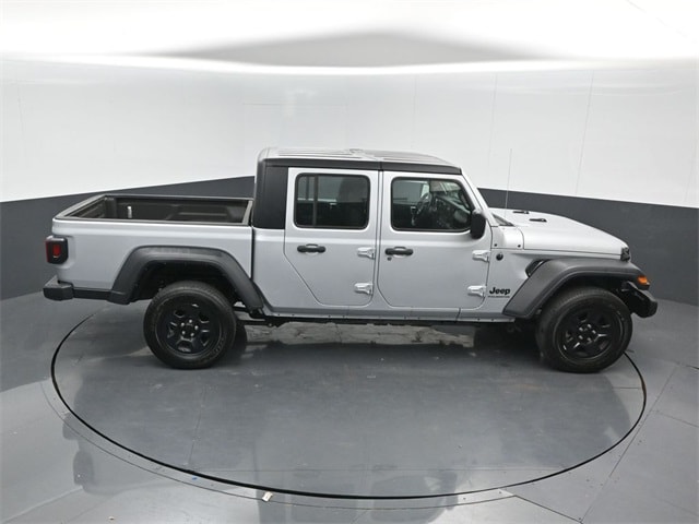 used 2023 Jeep Gladiator car, priced at $32,789