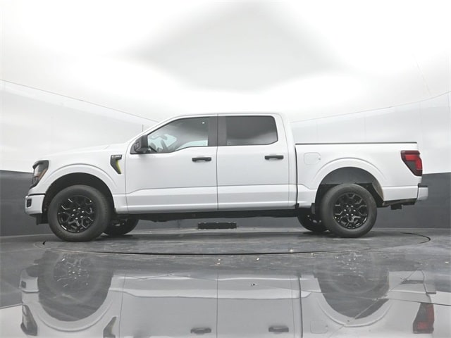new 2025 Ford F-150 car, priced at $40,795