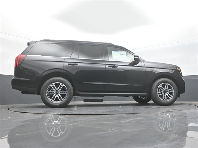 new 2025 Ford Expedition car, priced at $68,210