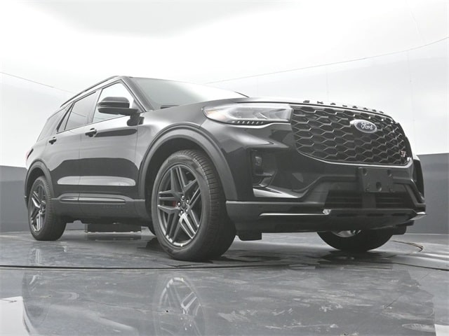 new 2025 Ford Explorer car, priced at $59,795