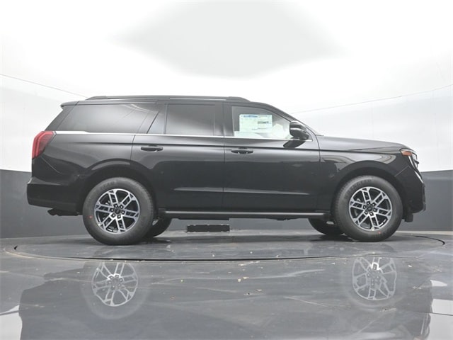 new 2025 Ford Expedition car, priced at $68,210