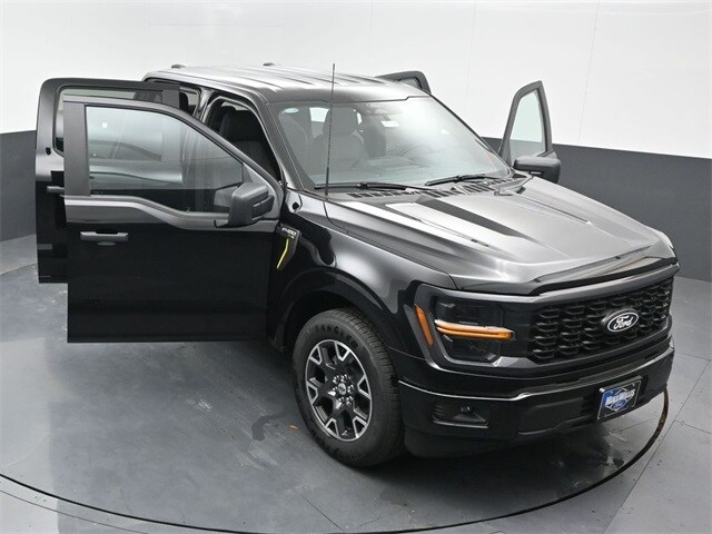 new 2025 Ford F-150 car, priced at $46,640