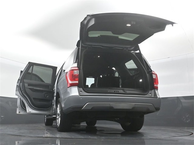 used 2020 Ford Expedition car, priced at $24,240